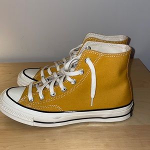 Chuck Taylors, high-tops Sun flower, yellow